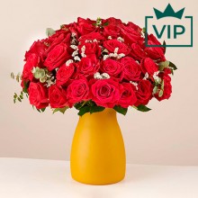 Passionate: 35 Red Roses 
