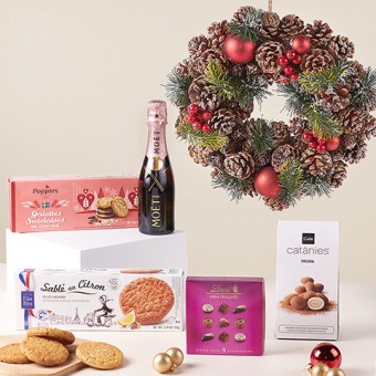 Festive Cheer: Moët Champagne and Quality Biscuits