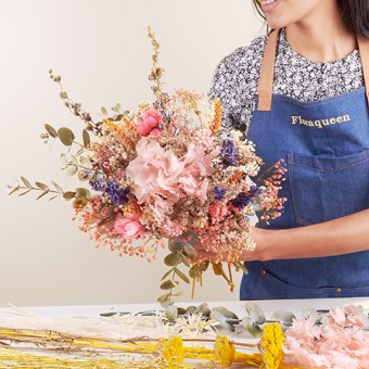 Florist Choice: Ramo de flores secas diseñado por nuestros floristas.