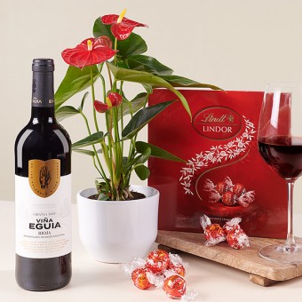 Cuori rossi: Anthurium e vino rosso