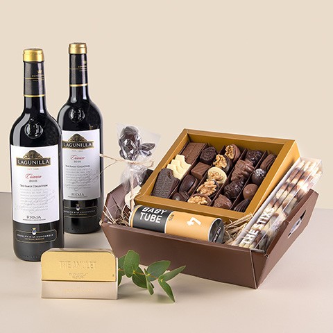 Product photo for Delightful: Chocolates Artesanales y Vino Tinto