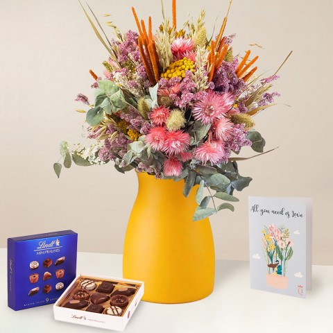 Dolce Vita: Wonderland Bouquet, Chocolates and Card