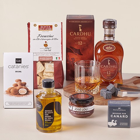 Product photo for Serious Business : whisky Chivas Regal et Amuse-bouches salés